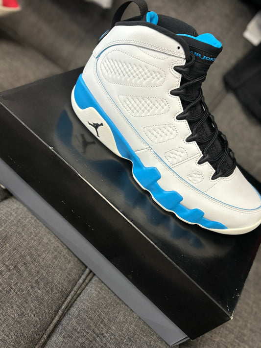 Air Jordan Retro 9 Sneakers